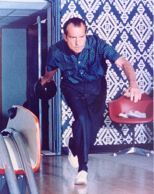 Nixon bowling